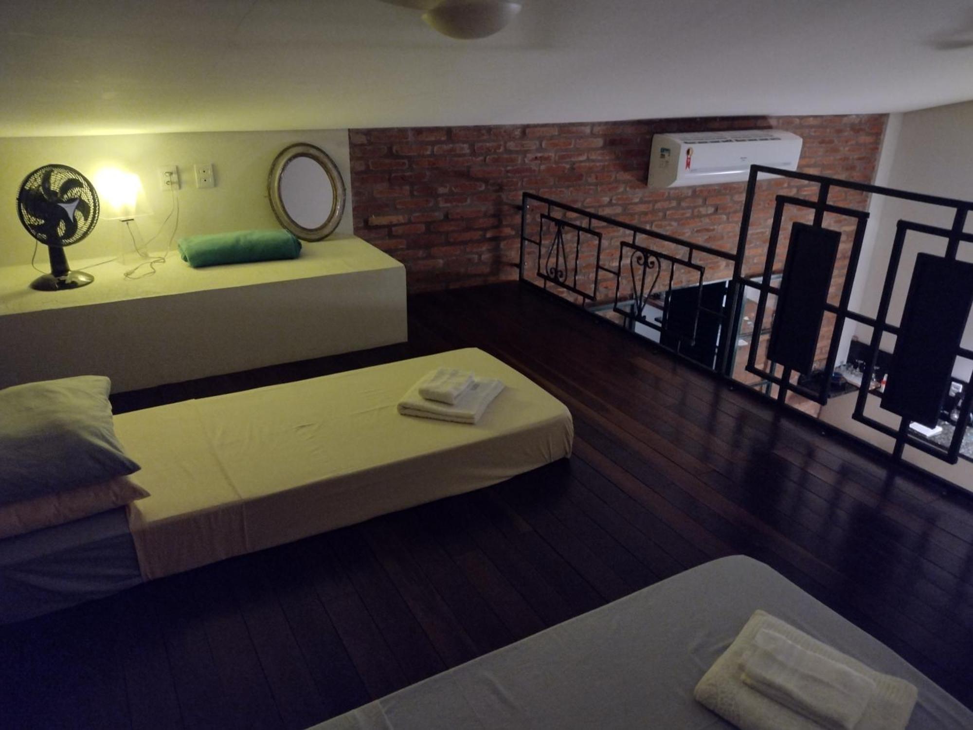 Suites Brotas City Стая снимка
